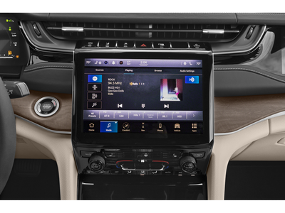 2022 Jeep Grand Cherokee Base