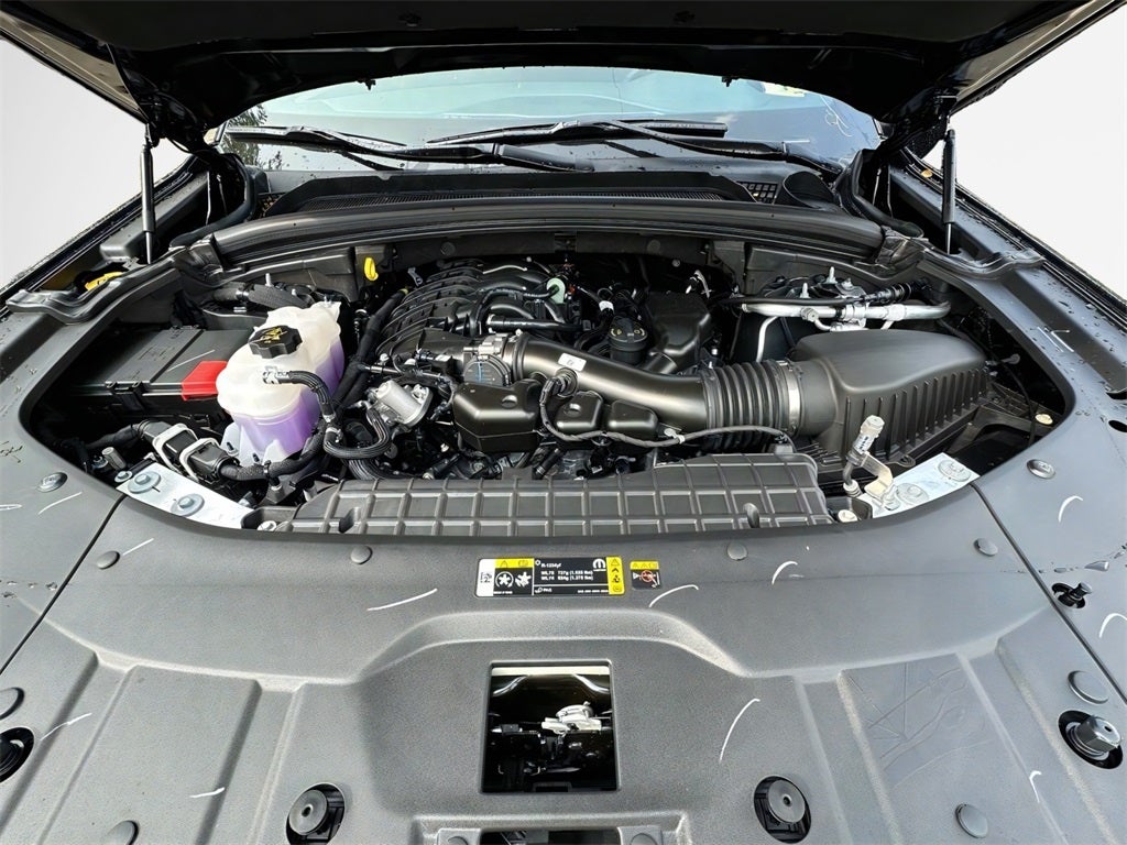 2025 Jeep Grand Cherokee Base