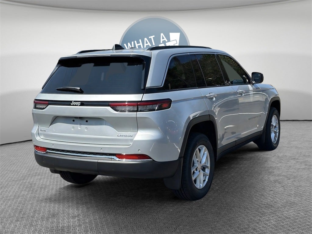 2025 Jeep Grand Cherokee Base