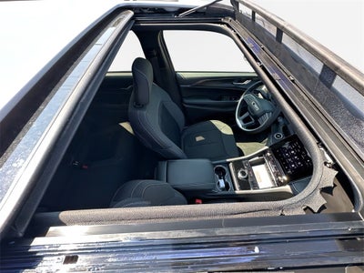 2025 Jeep Grand Cherokee Base