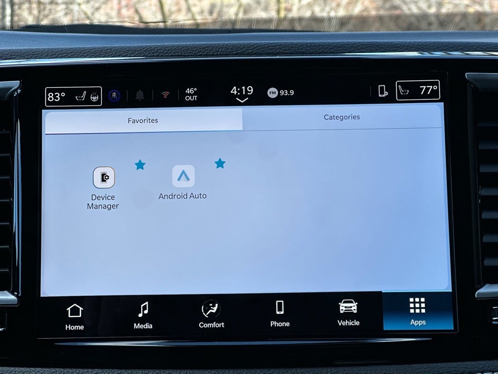 2026 Chrysler Pacifica Select