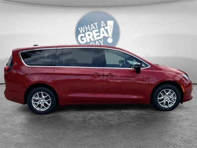 2026 Chrysler Voyager LX