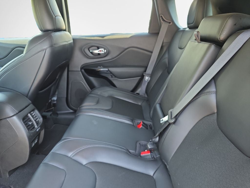 2021 Jeep Cherokee Altitude