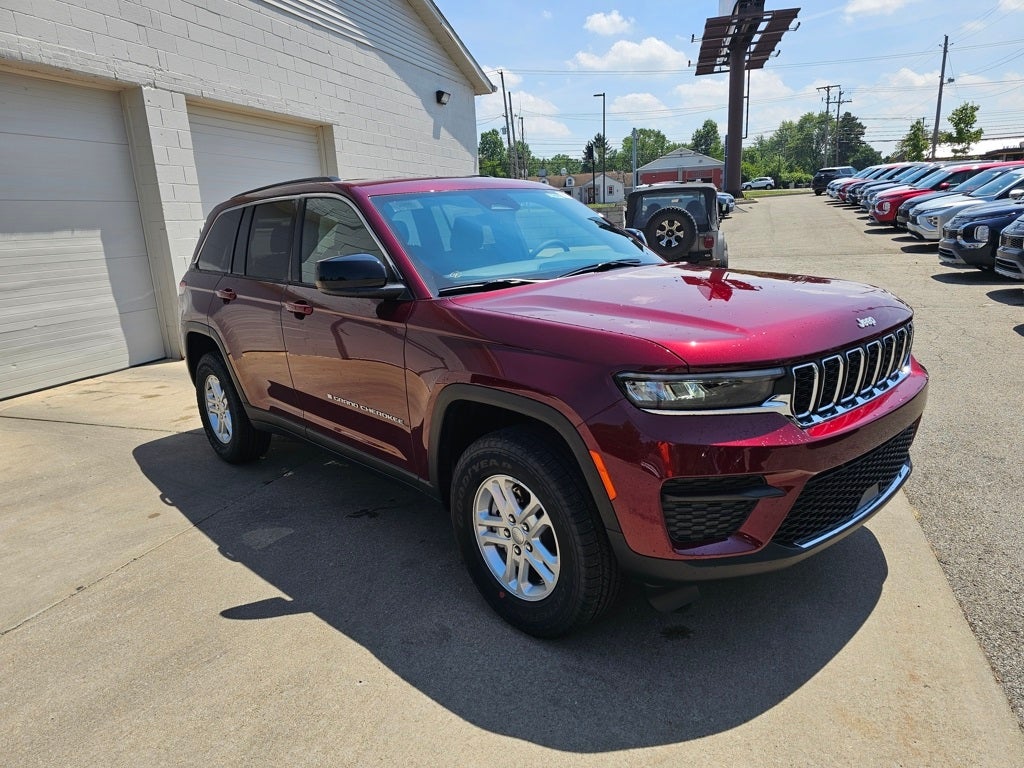 2025 Jeep Grand Cherokee Laredo