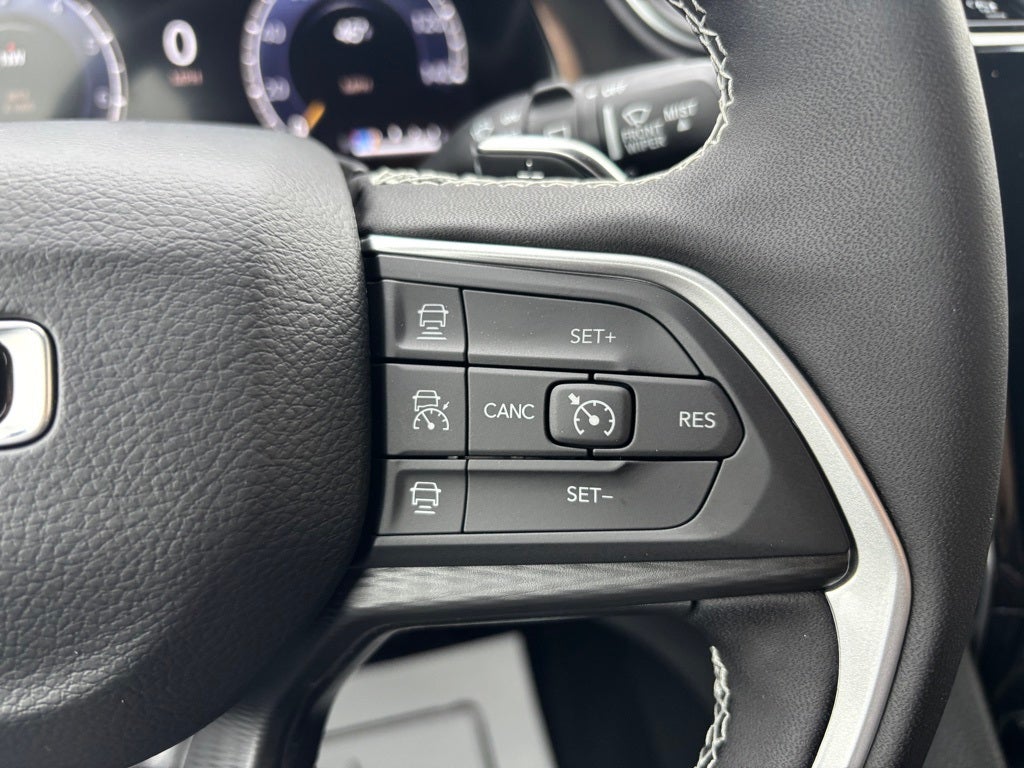 2025 Jeep Grand Cherokee Laredo X