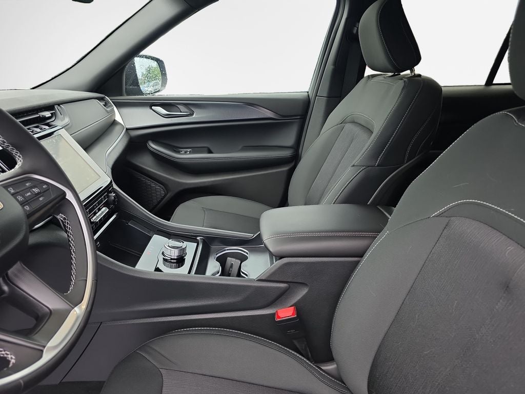 2026 Jeep Grand Cherokee Laredo X