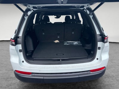 2027 Jeep Grand Cherokee Altitude