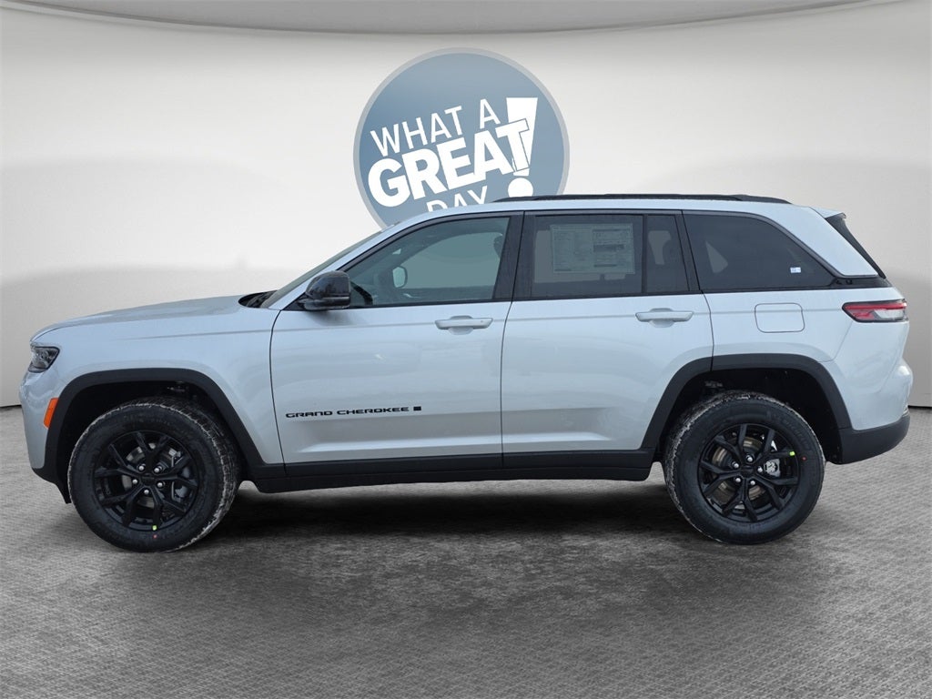 2026 Jeep Grand Cherokee Laredo