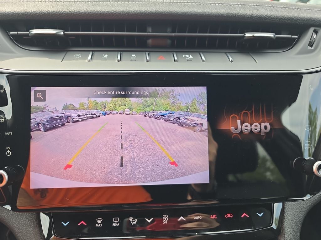 2027 Jeep Grand Cherokee Altitude