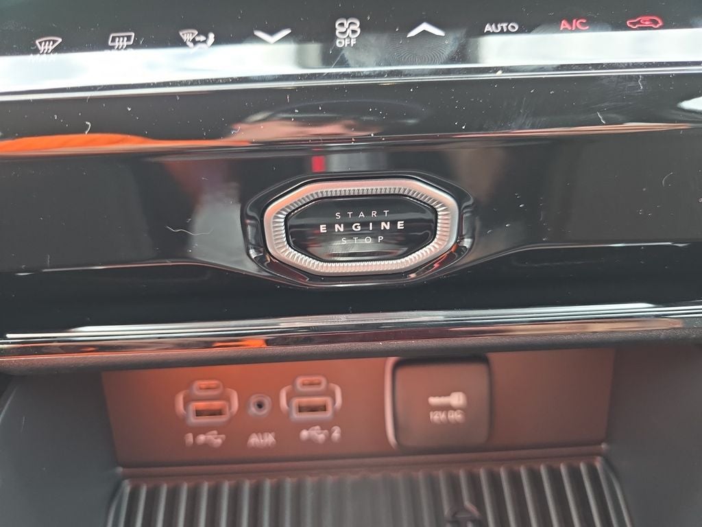 2027 Jeep Grand Cherokee Altitude