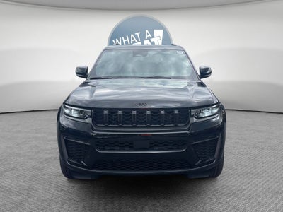 2026 Jeep Grand Cherokee Laredo Altitude