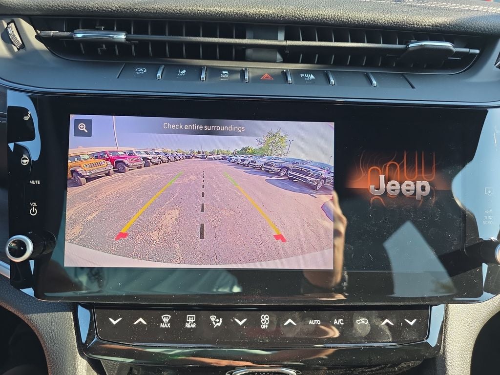 2027 Jeep Grand Cherokee Altitude