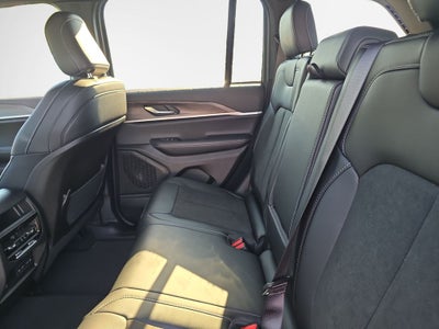 2027 Jeep Grand Cherokee Altitude