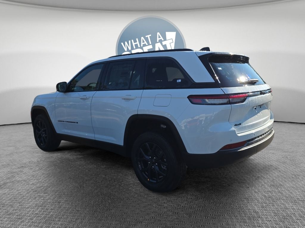 2027 Jeep Grand Cherokee Altitude