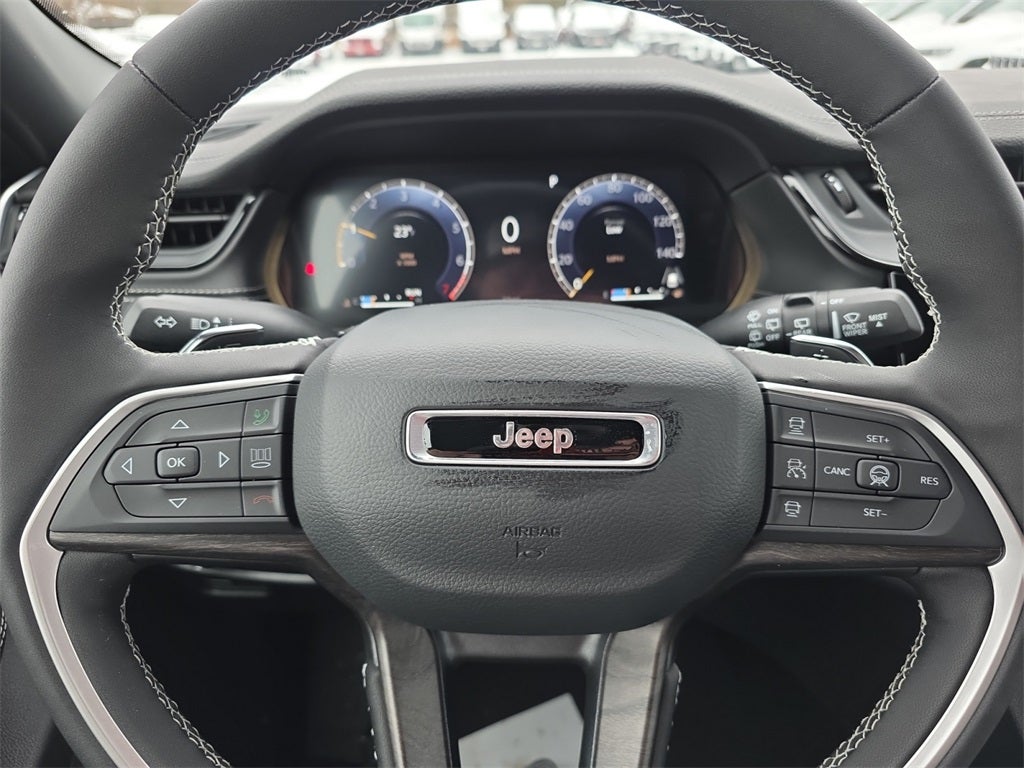 2026 Jeep Grand Cherokee Laredo