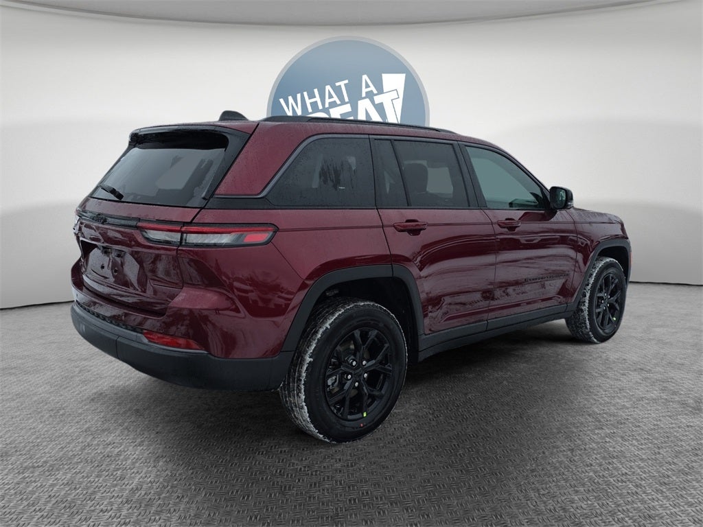 2026 Jeep Grand Cherokee Laredo