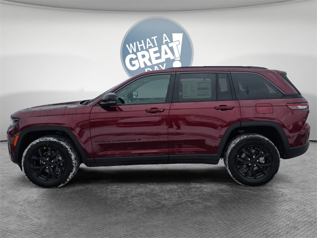 2026 Jeep Grand Cherokee Laredo