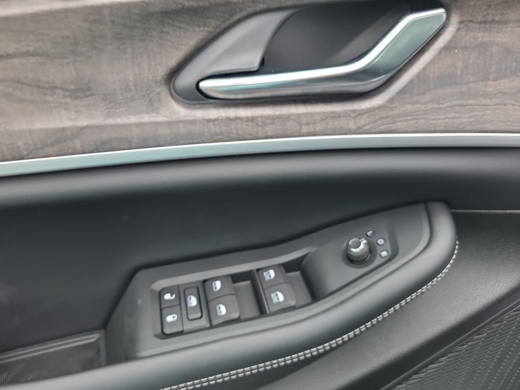 2027 Jeep Grand Cherokee Altitude
