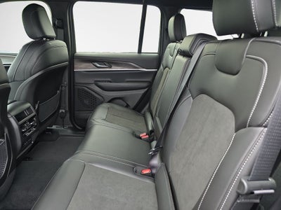 2027 Jeep Grand Cherokee Altitude