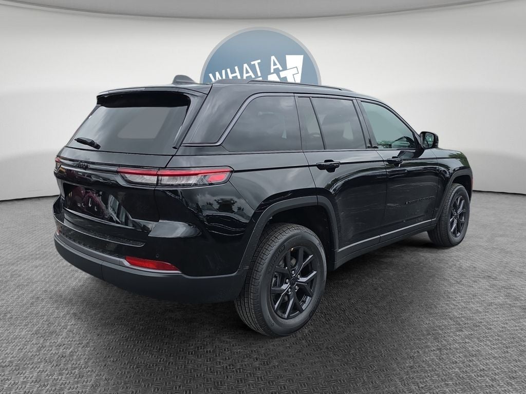 2027 Jeep Grand Cherokee Altitude