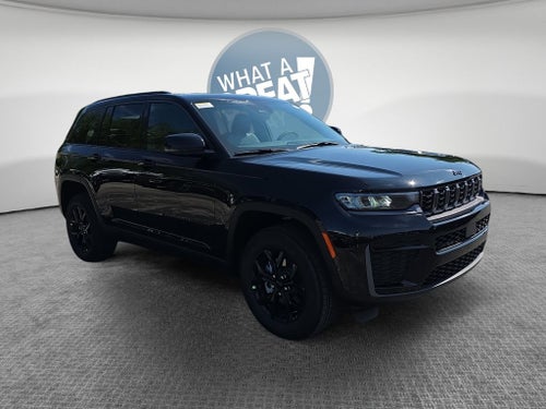 2026 Jeep Grand Cherokee Laredo Altitude