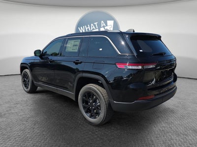 2026 Jeep Grand Cherokee Laredo Altitude
