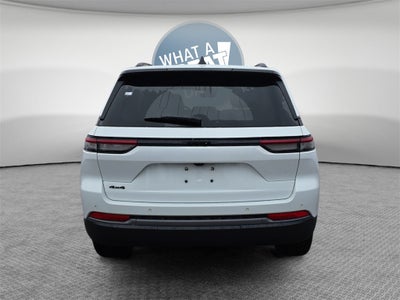 2026 Jeep Grand Cherokee Laredo