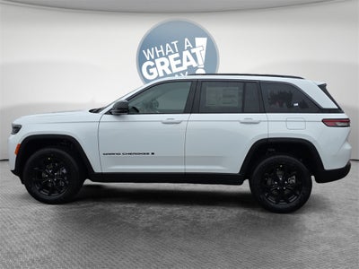2026 Jeep Grand Cherokee Laredo