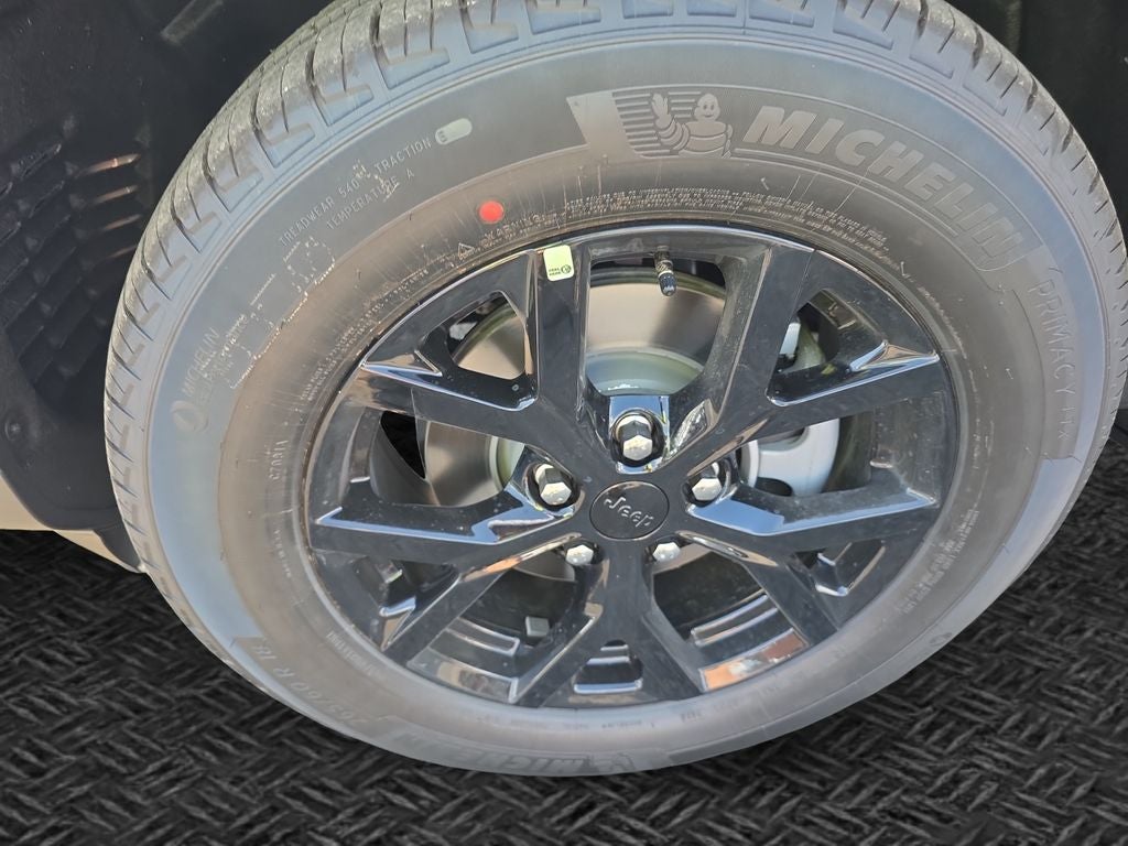 2026 Jeep Grand Cherokee Altitude