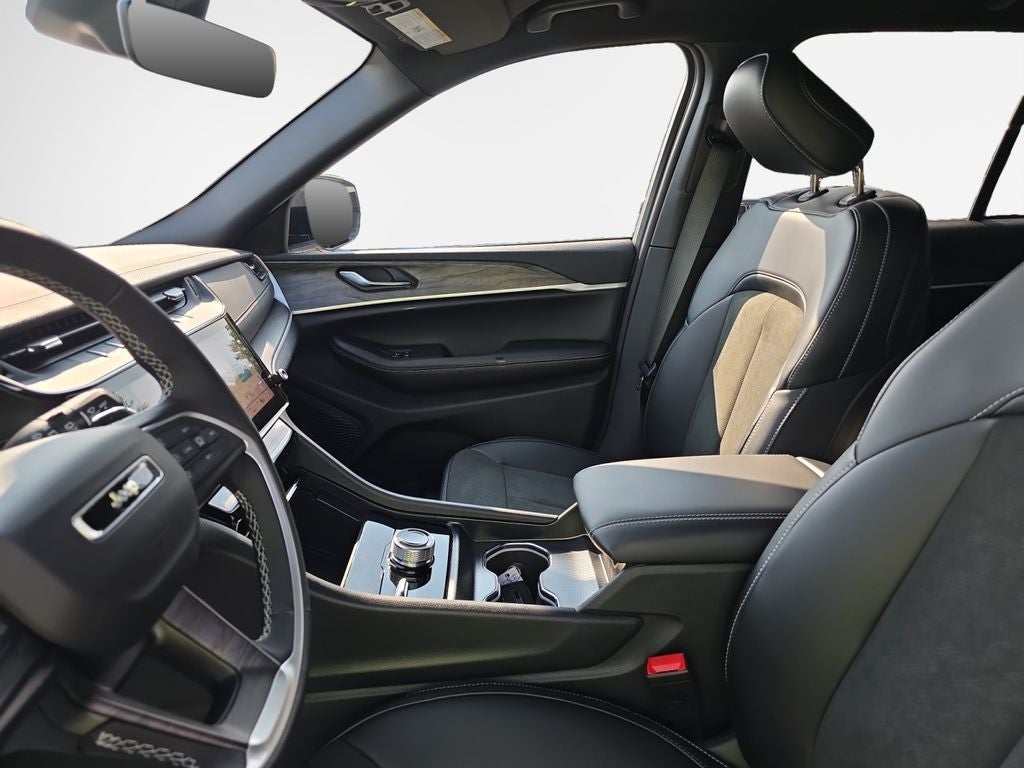 2026 Jeep Grand Cherokee Altitude