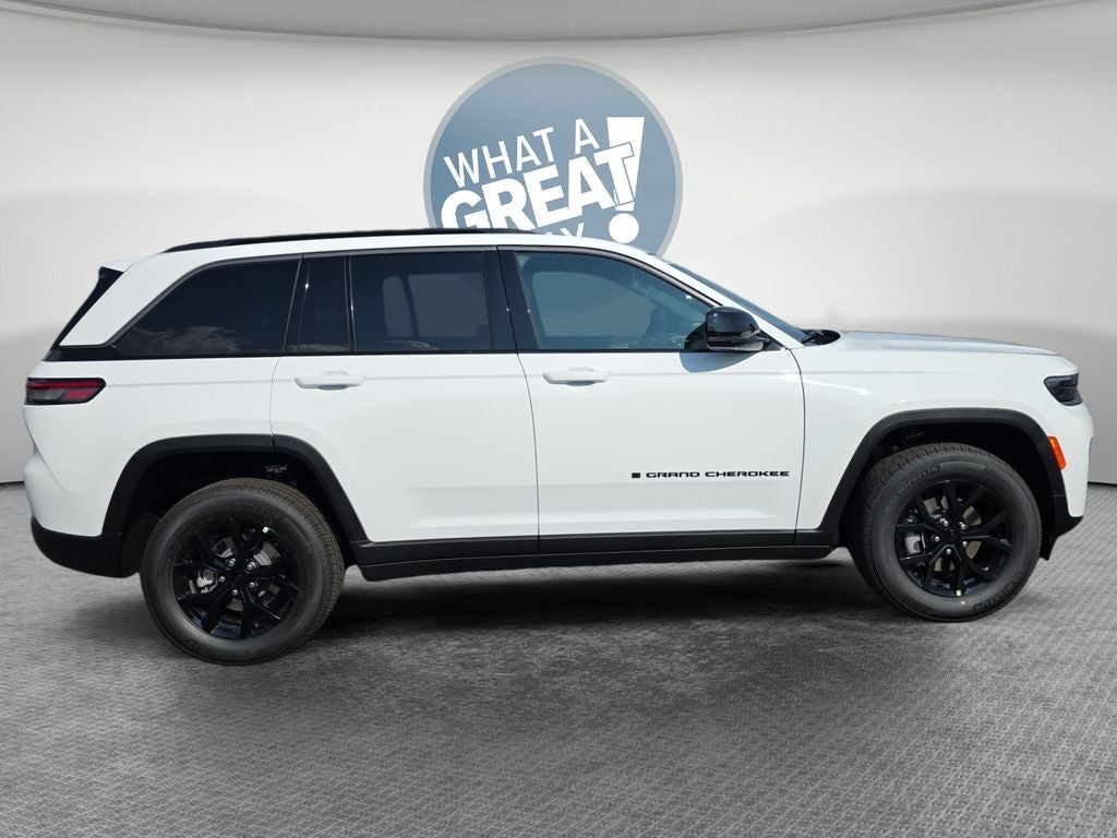 2026 Jeep Grand Cherokee Altitude