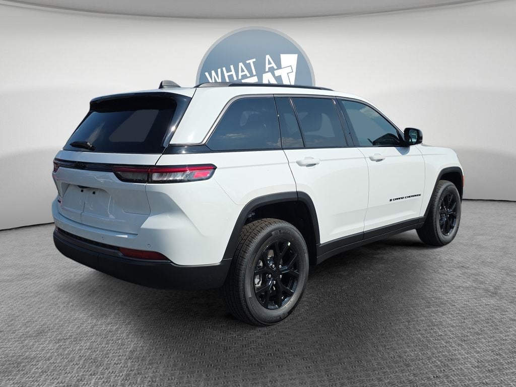 2026 Jeep Grand Cherokee Altitude