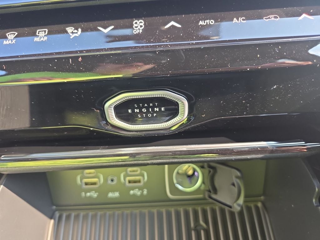 2027 Jeep Grand Cherokee Altitude