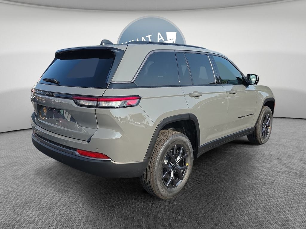 2027 Jeep Grand Cherokee Altitude