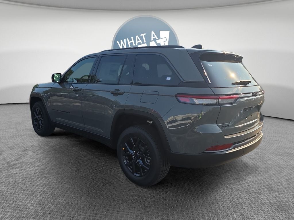 2027 Jeep Grand Cherokee Altitude
