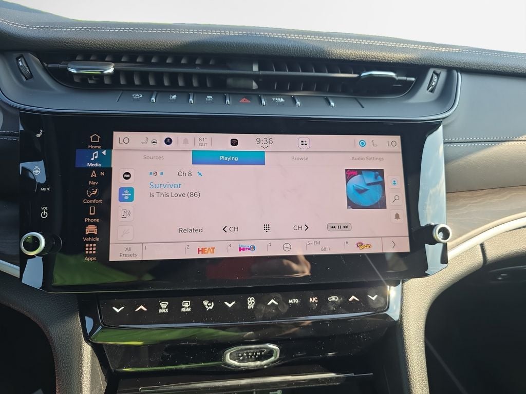 2027 Jeep Grand Cherokee Altitude