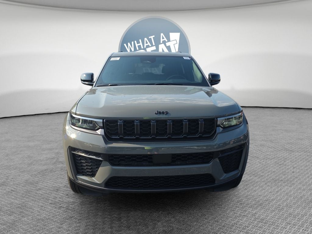 2027 Jeep Grand Cherokee Altitude