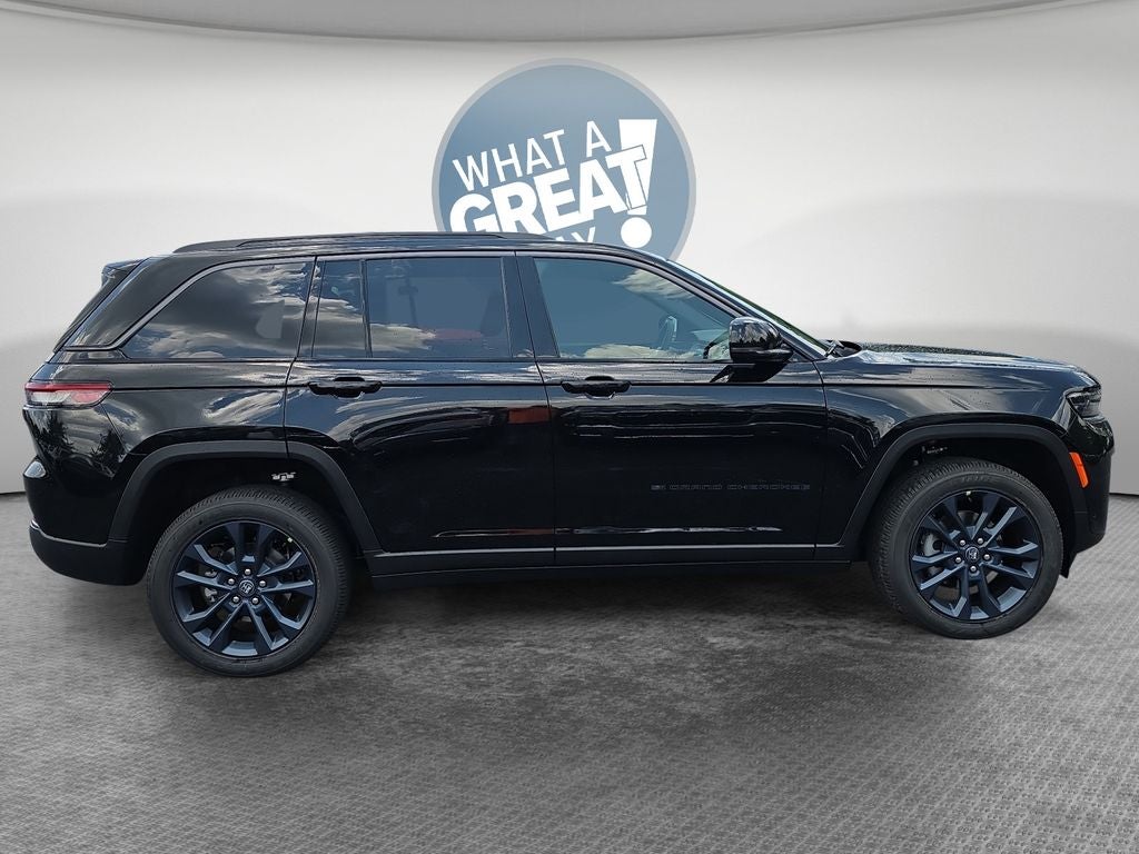 2026 Jeep Grand Cherokee Base