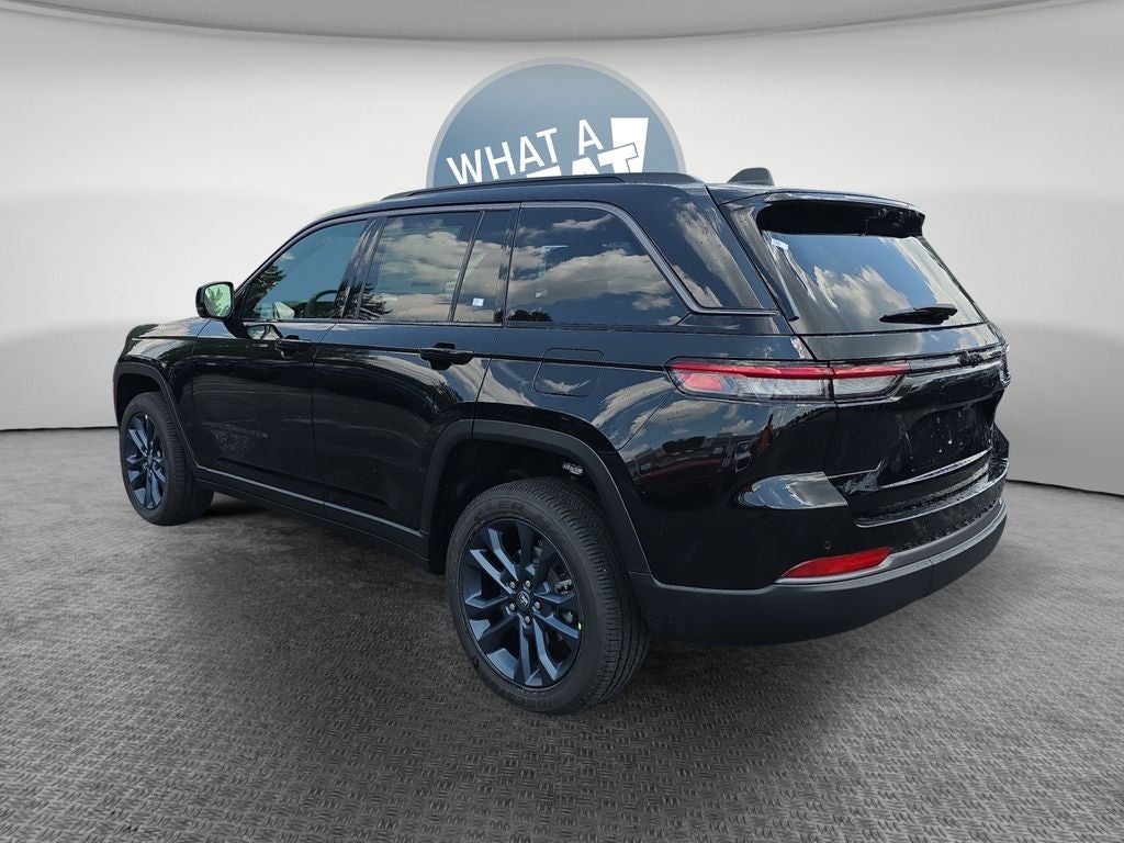 2026 Jeep Grand Cherokee Base