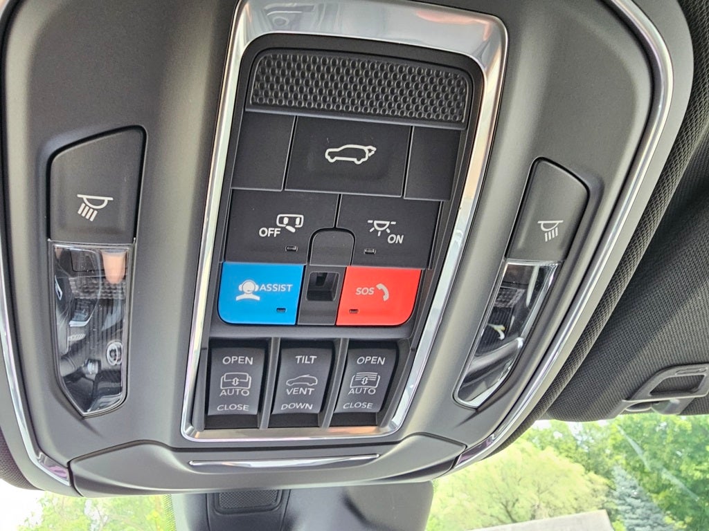 2025 Jeep Grand Cherokee Overland