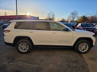 2025 Jeep Grand Cherokee Laredo