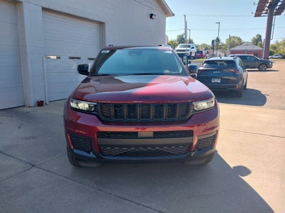 2025 Jeep Grand Cherokee Altitude