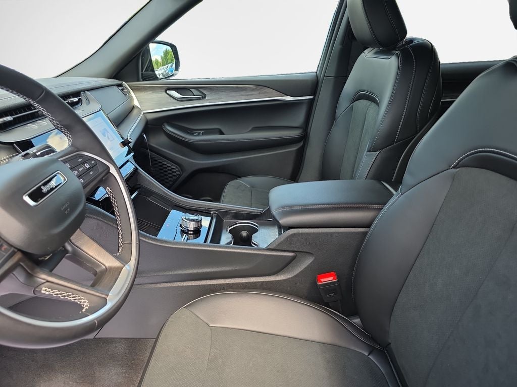 2026 Jeep Grand Cherokee Altitude