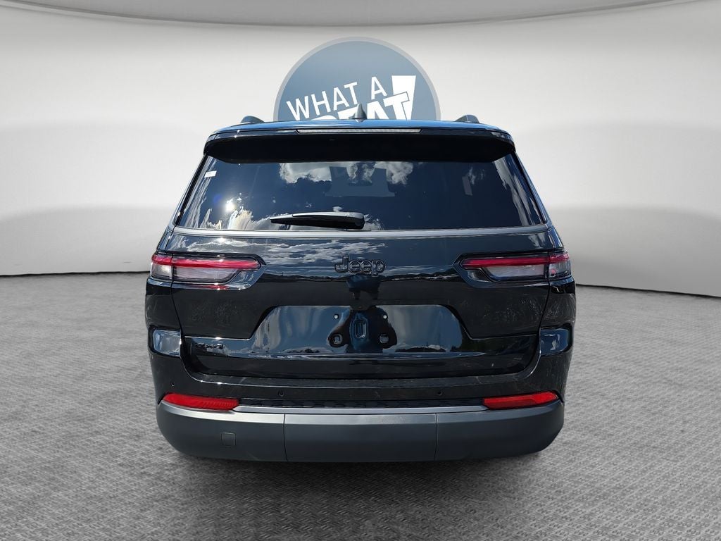 2026 Jeep Grand Cherokee Altitude