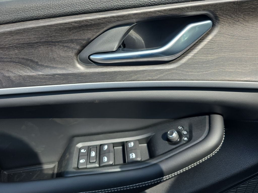 2026 Jeep Grand Cherokee Altitude
