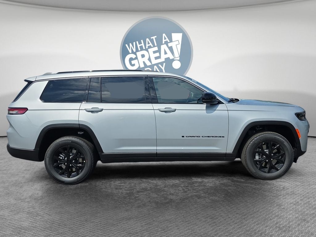 2026 Jeep Grand Cherokee Altitude