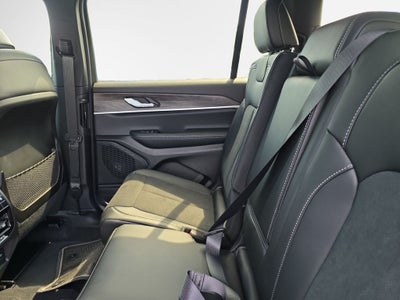 2026 Jeep Grand Cherokee Altitude