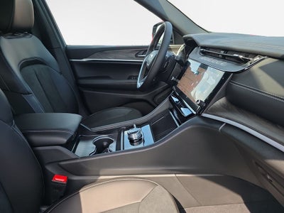 2026 Jeep Grand Cherokee Altitude