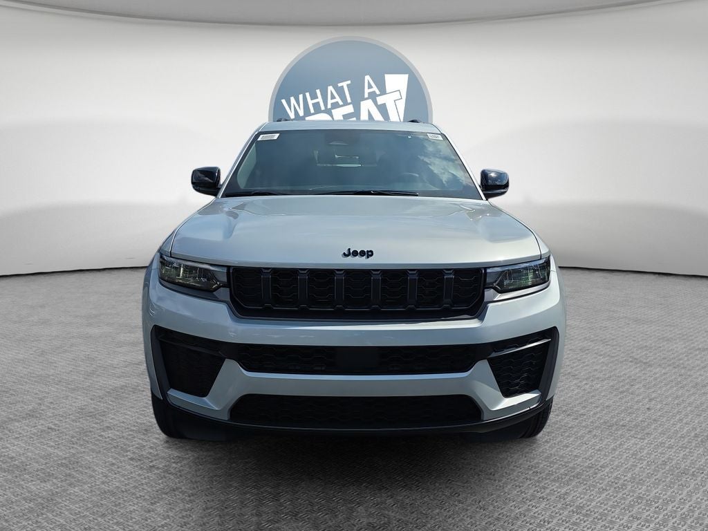 2026 Jeep Grand Cherokee Laredo
