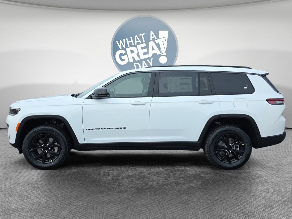 2026 Jeep Grand Cherokee Laredo